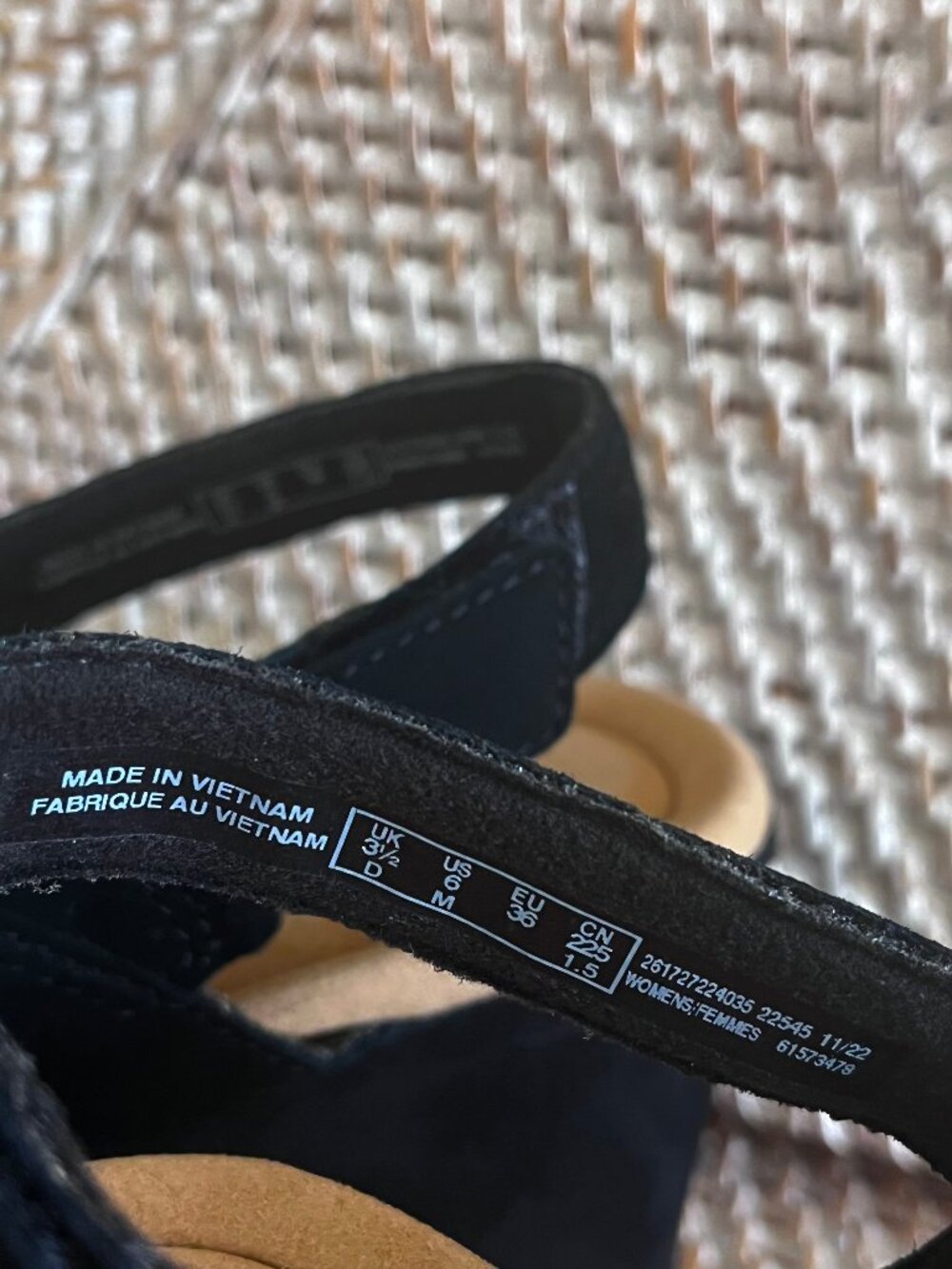 Clarks Collection Giselle Beach Black/Black Suede Wedge Platform Sandal 6 - Picture 12 of 14